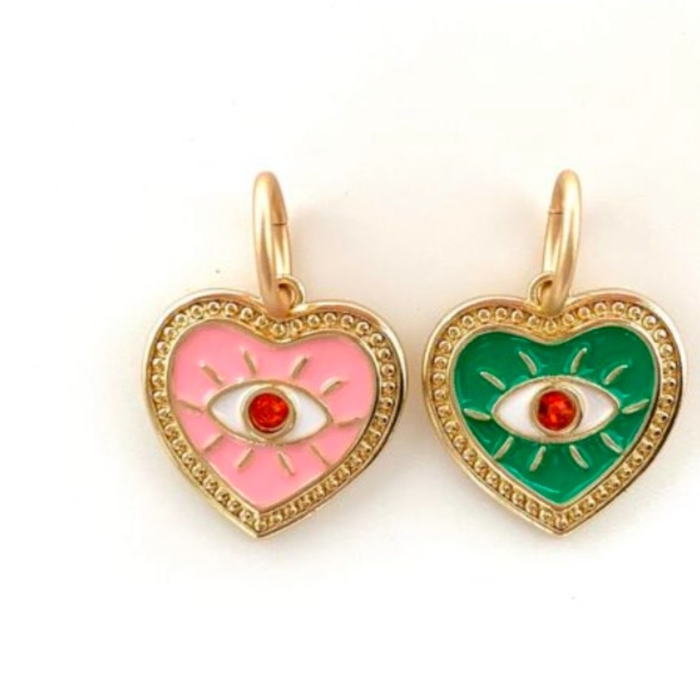 KARLI BUXTON PINK EYE HEART CHARM. BRAND NEW